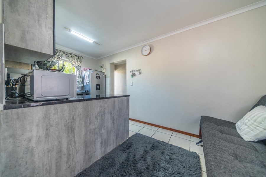 To Let 2 Bedroom Property for Rent in La Colline Western Cape